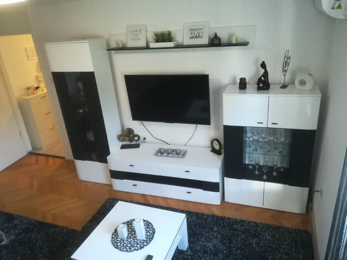 Apartman D&D*** Varaždin エクステリア 写真