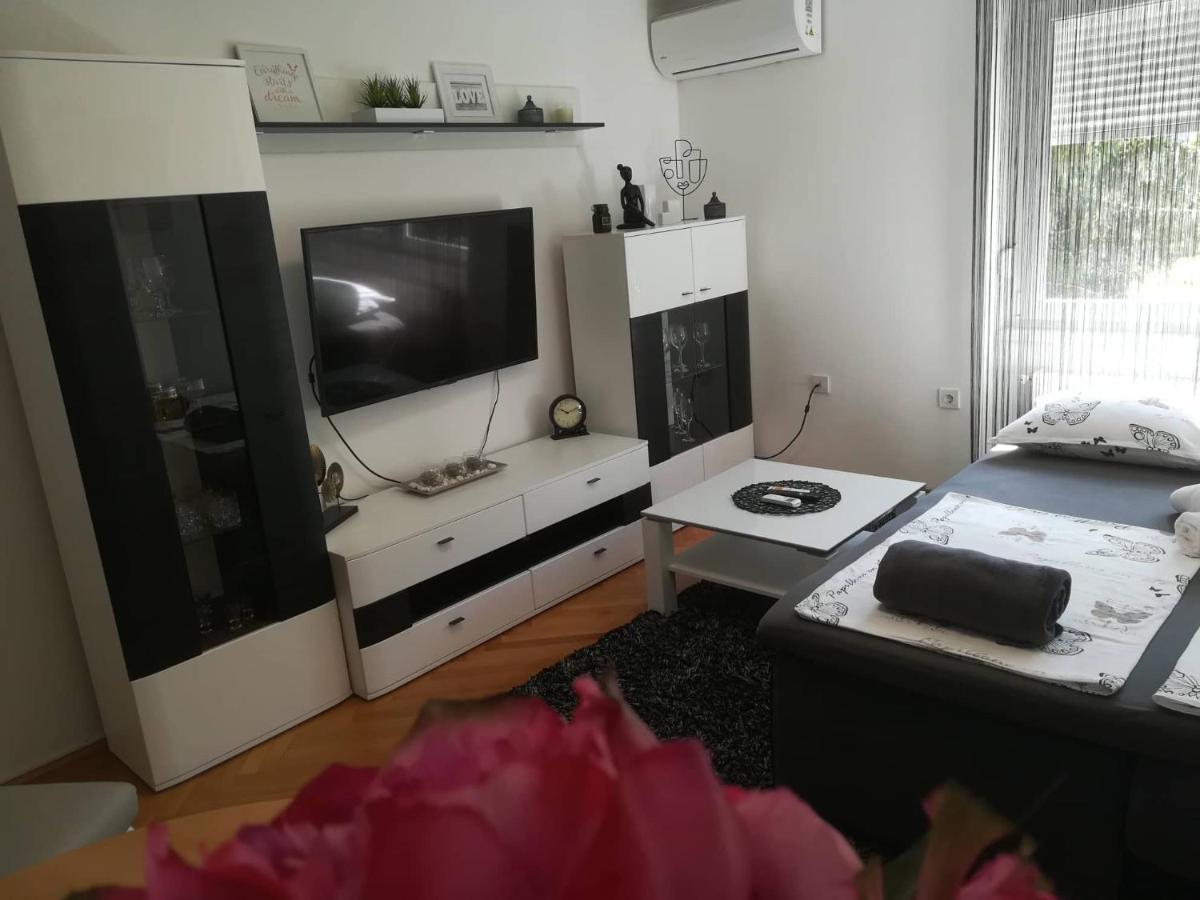 Apartman D&D*** Varaždin エクステリア 写真